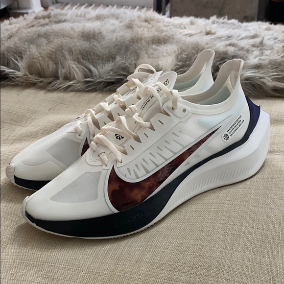 nike zoom gravity outfit